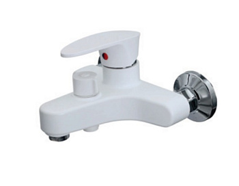 ATEX CEZAR-009 EURO SET WHITE Смеситель для ванны (с шлангом, лейкой и кронштейном)